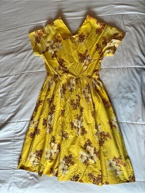 Vintage 1950’s Yellow Floral A-line Swing Dress